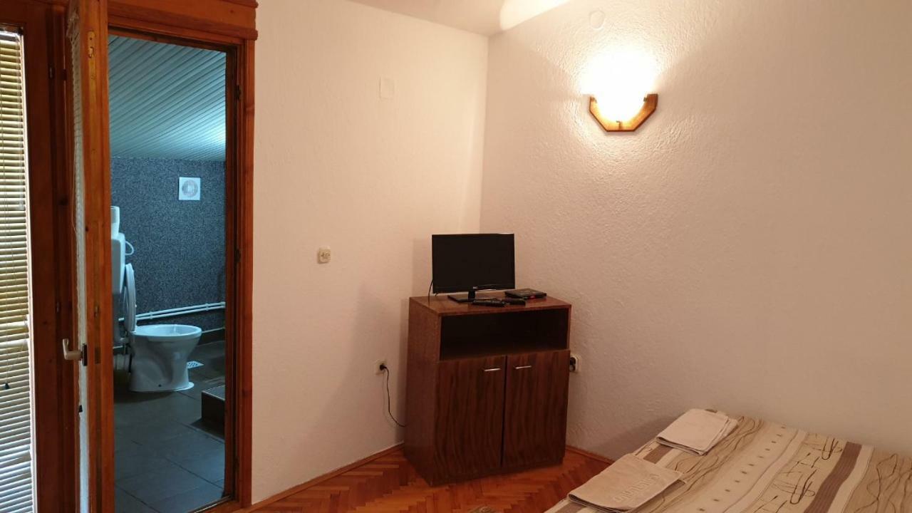 Majestic Rooms&Apartments Prilep Extérieur photo